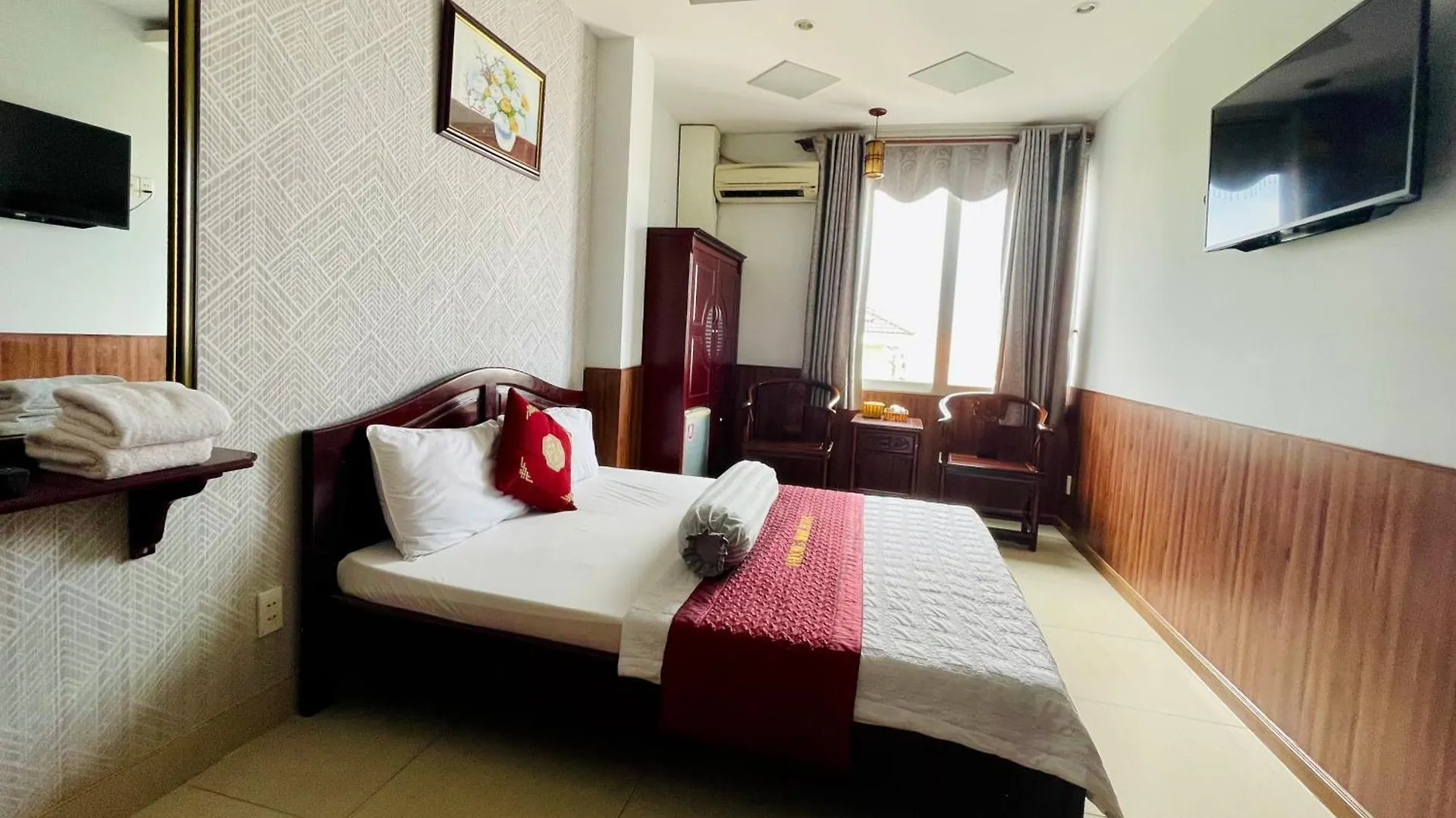 **  Hotel Phuong Nam Ho Chi Minh City Vietnam